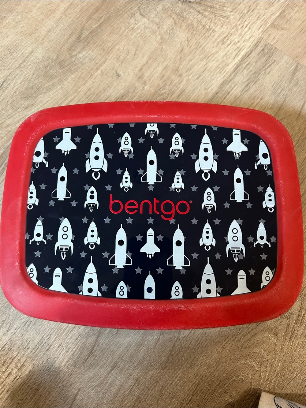 Bentgo Kids Lunch Box Set rockets spaceships red